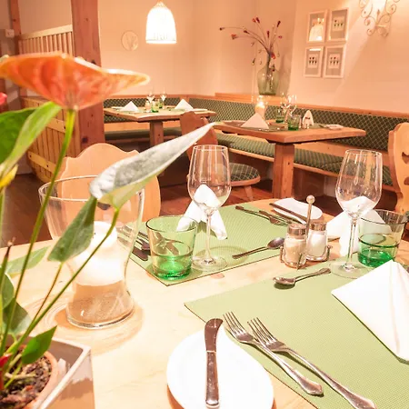 Foersterhof Lebe Pur, Geniesse Den Tag ホテル Saint Wolfgang